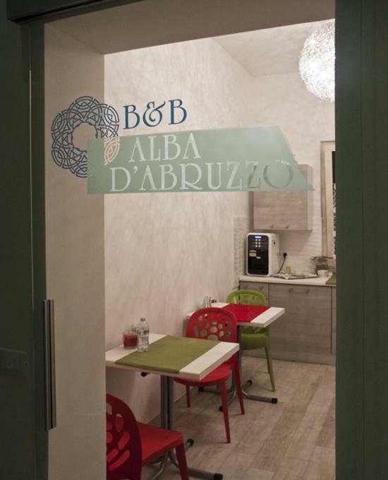 Alba D'Abruzzo Bed And Breakfast アルバ・アドリアティカ エクステリア 写真